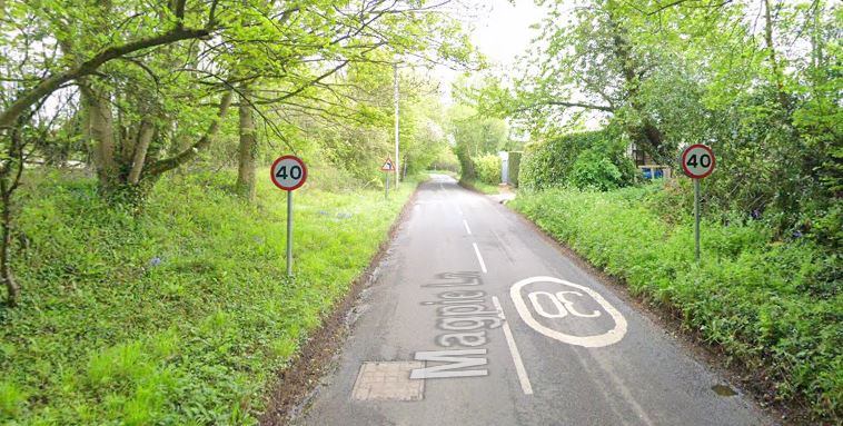 Existing terminal signs for 40mph near Crosspatch Cottages